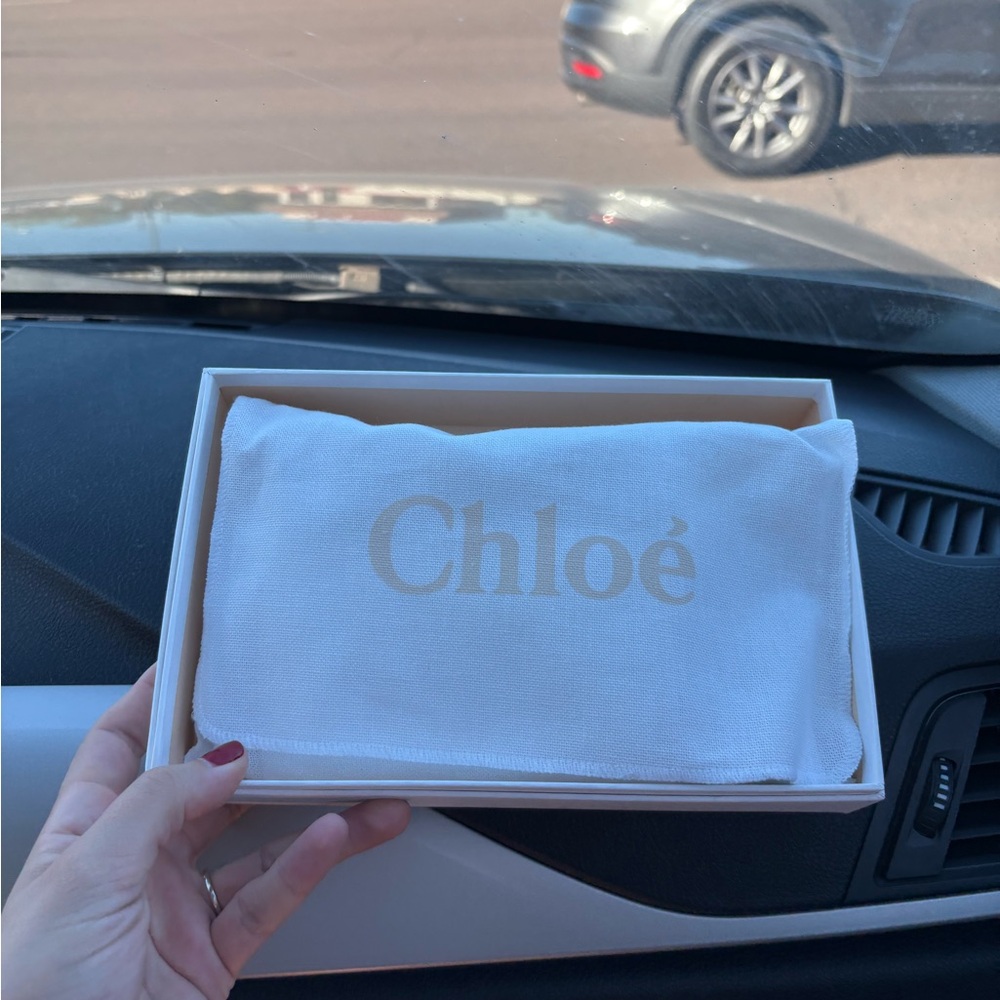 Chloe Wallet - Picture 4 of 4